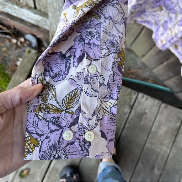 Duluth Trading Company Purple Floral Wrinkle Fighter Button Down Tunic NWOT Sz L - Picture 4 of 12